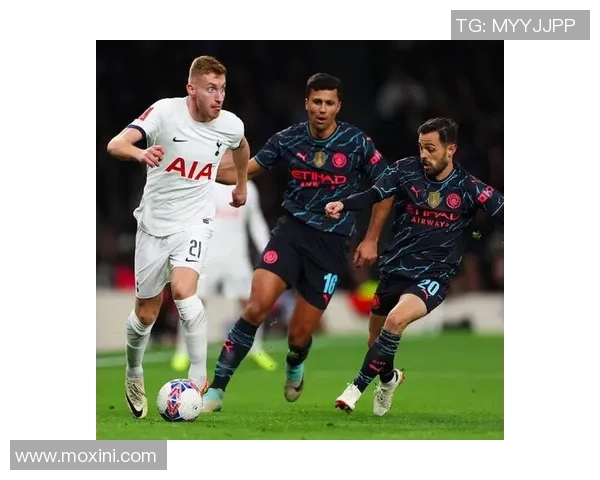 热刺与切尔西友谊赛零平局逆转瞬间点燃全场激情分析