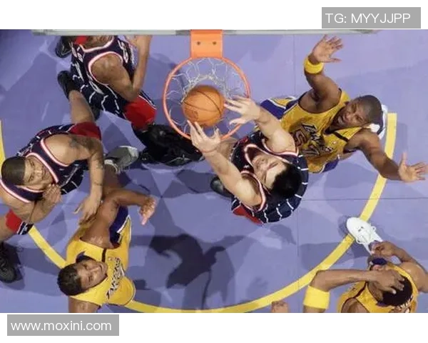 姚明在2014年精彩扣篮瞬间回顾与篮球传奇的再现