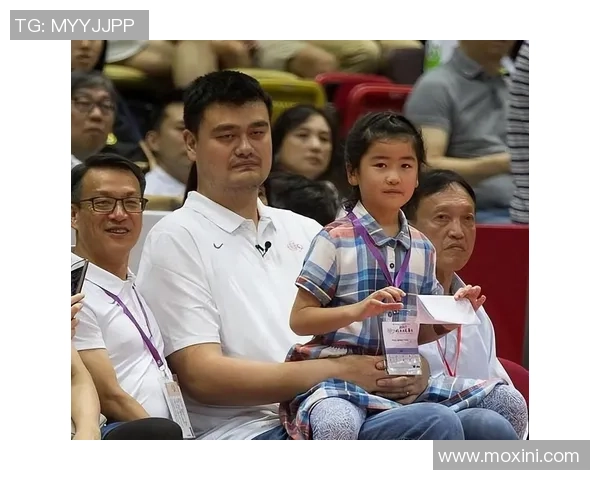 姚明携全家畅游自然风光共享亲子时光乐趣无限