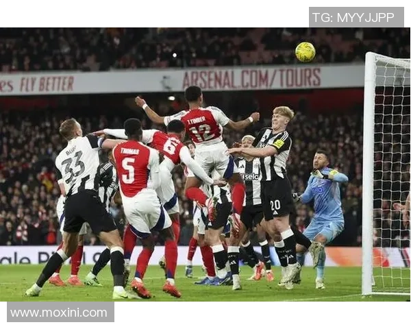 欧冠大战：多特蒙德大胜阿森纳引发转会风波与球迷热议