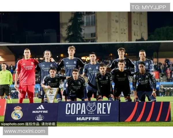 足总杯精彩对决拜仁大胜巴萨点球大战引发全场狂欢 足总杯精彩对决拜仁大胜巴萨点球大战引发全场狂欢