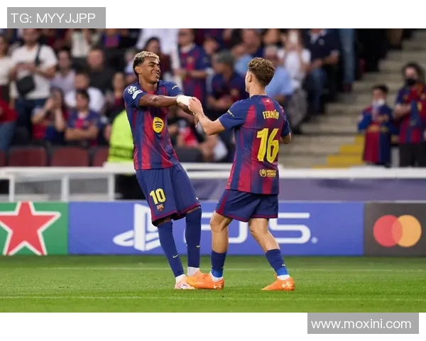 巴黎圣日耳曼大胜巴萨帽子戏法引发全场狂欢赛后精彩点评