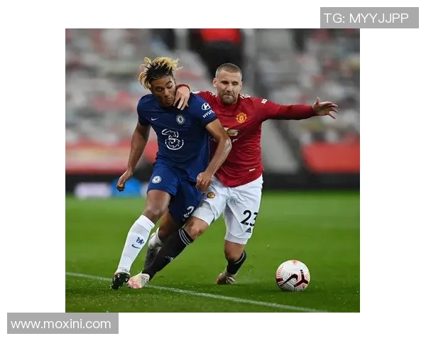 意甲激战曼联逆转多特蒙德绝杀时刻点燃全场激情 意甲激战曼联逆转多特蒙德绝杀时刻点燃全场激情