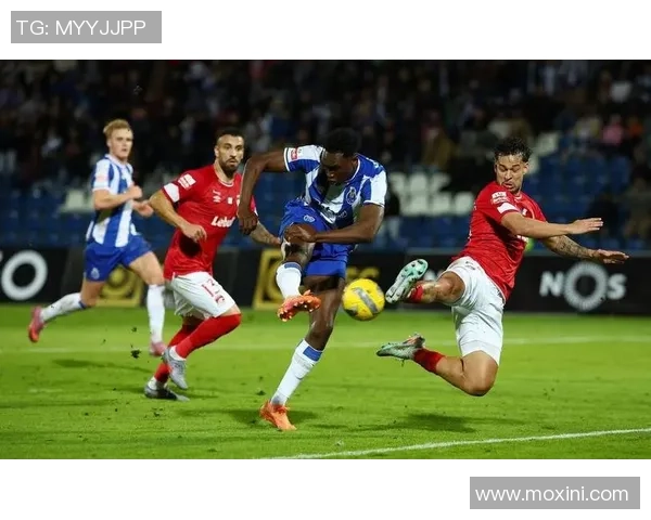 欧联杯激战回顾尤文图斯与波尔图1比1平局战术解析与精彩瞬间回顾