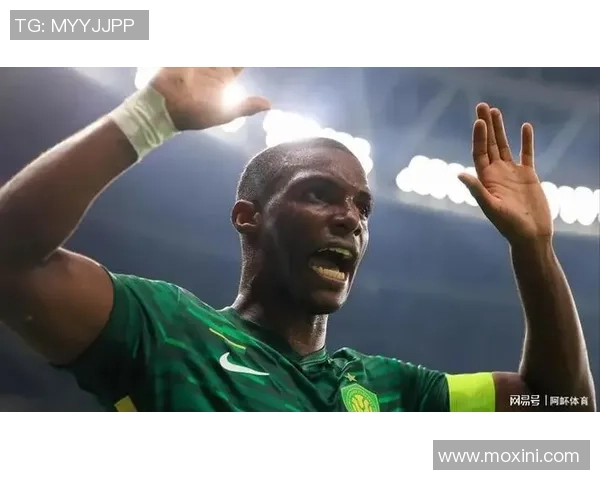 中超激战：多特蒙德大胜那不勒斯帽子戏法引发转会热议