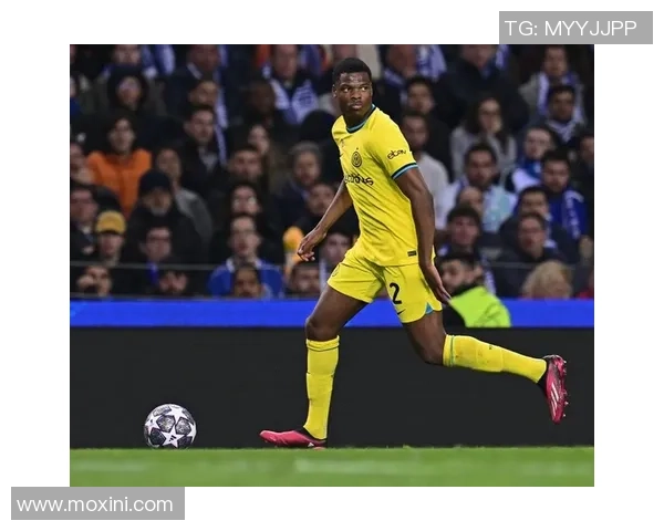 国米友谊赛逆转波尔图帽子戏法点燃全场激情